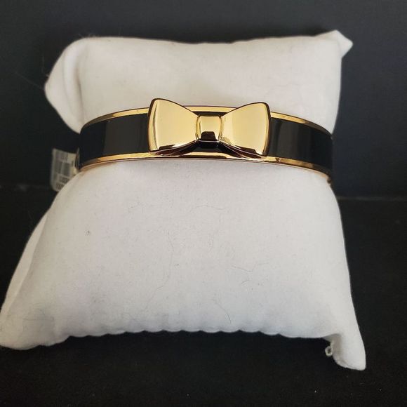 Black and Gold Bow Bracelet - Picture 1 of 11